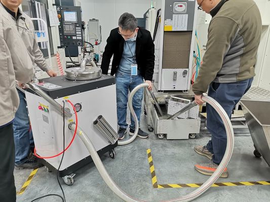 Machine de nettoyage des boues de remplissage en fer pour le centre d'usinage vertical CNC