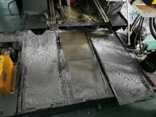 Travail du métal Machine CNC Nettoyage du réservoir de liquide de refroidissement