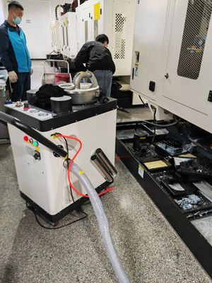 0.2-0.5MPa Machine de nettoyage des boues Les copeaux d'aluminium CNC Nettoyage du réservoir de liquide de refroidissement