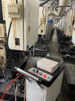 Séparation de l'huile et de l'eau par machine CNC pour l'élimination de l'huile flottante