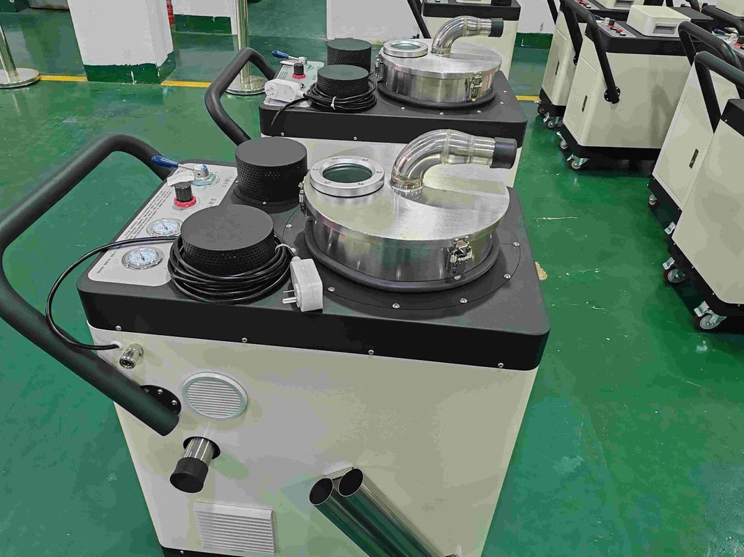 Machines de nettoyage d'atelier, débris de nettoyage des réservoirs d'eau, des planchers et des surfaces des machines-outils